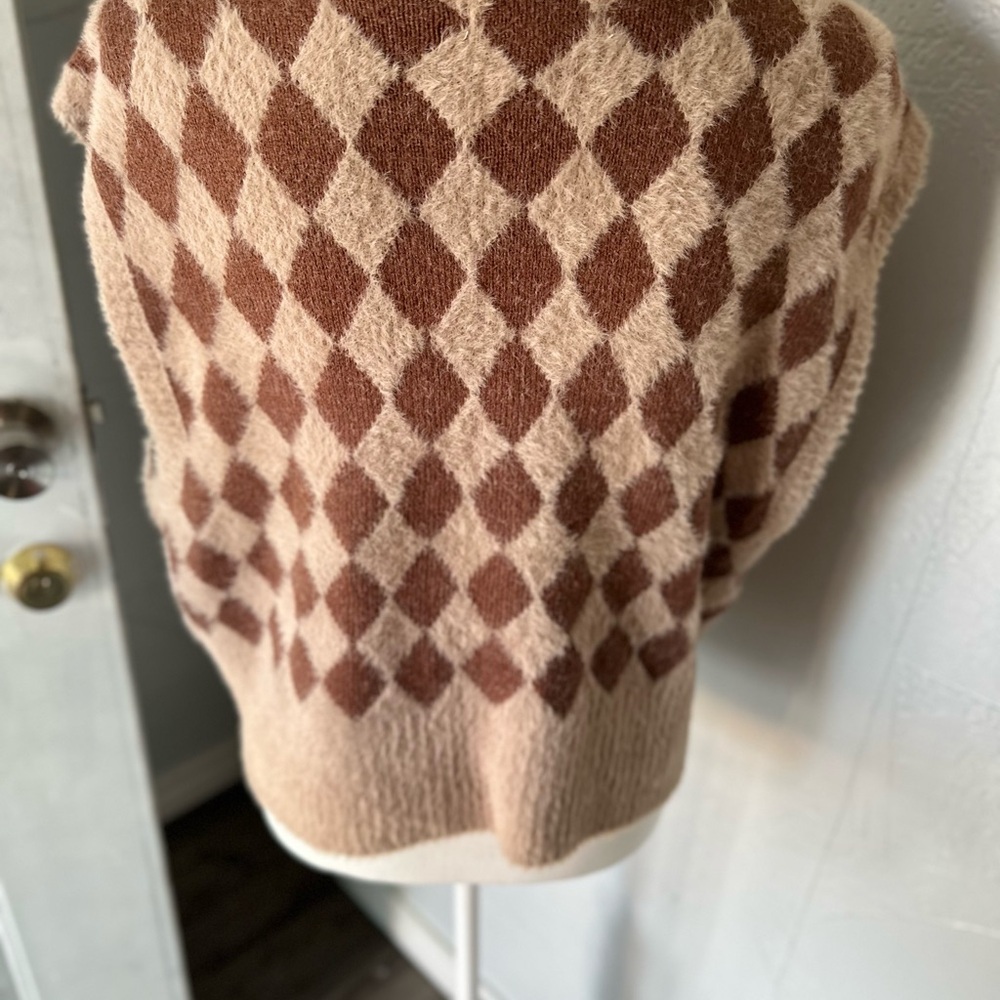 Brown and Cream Argyle Sweater Vest - Picture 2 of 6